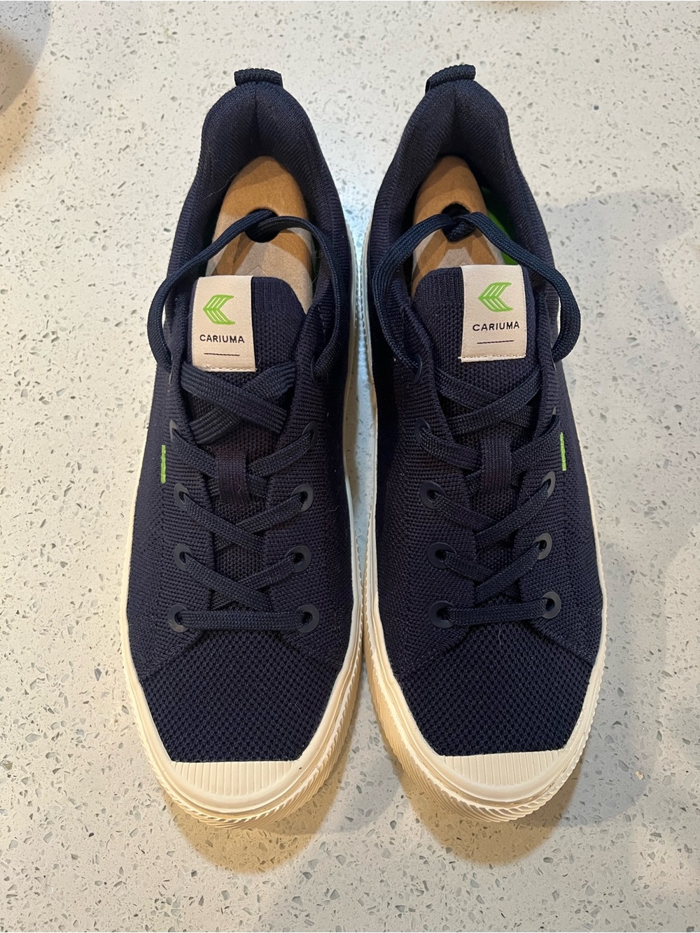 Cariuma OCA Low Navy Canvas Sneakers Mens 9 Casual Skater Shoes Memory Foam Eco
